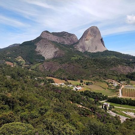 Apart Hotel Vista Azul - Hospedagem Nas Montanhas Домингос Мартинс Екстериор снимка