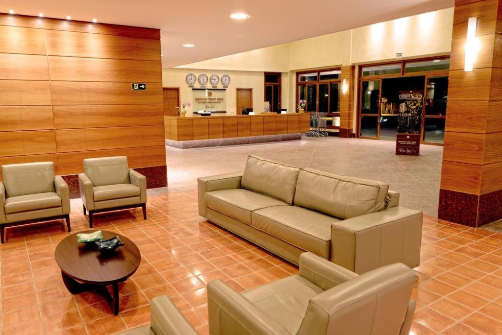 Apart Hotel Vista Azul - Hospedagem Nas Montanhas Домингос Мартинс Екстериор снимка